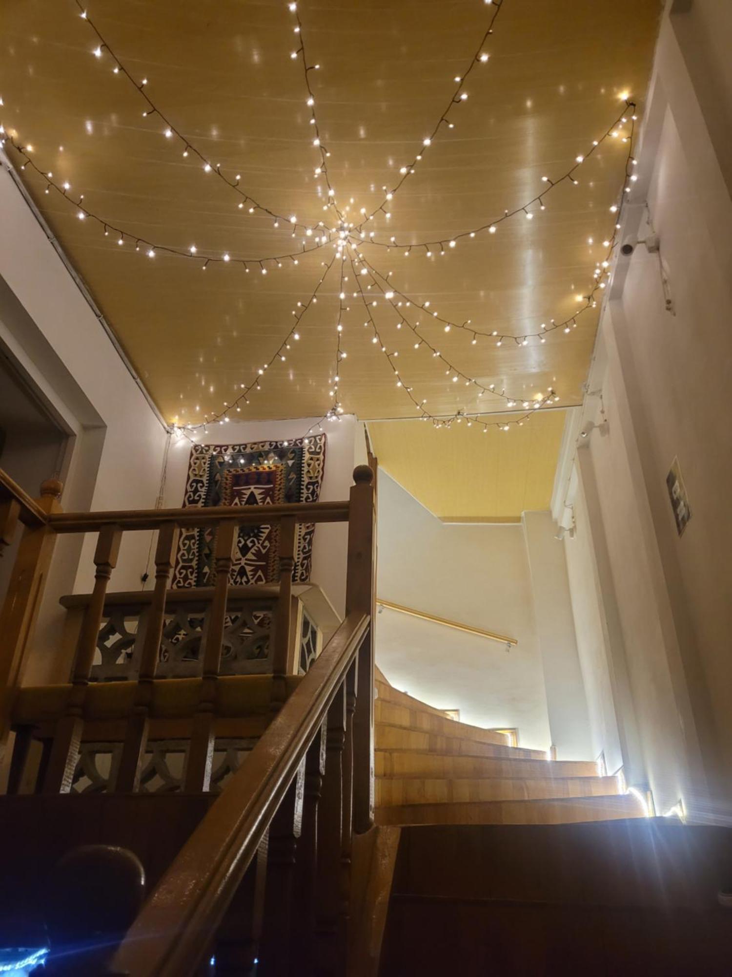 Friends Hostel Tbilisi Luaran gambar