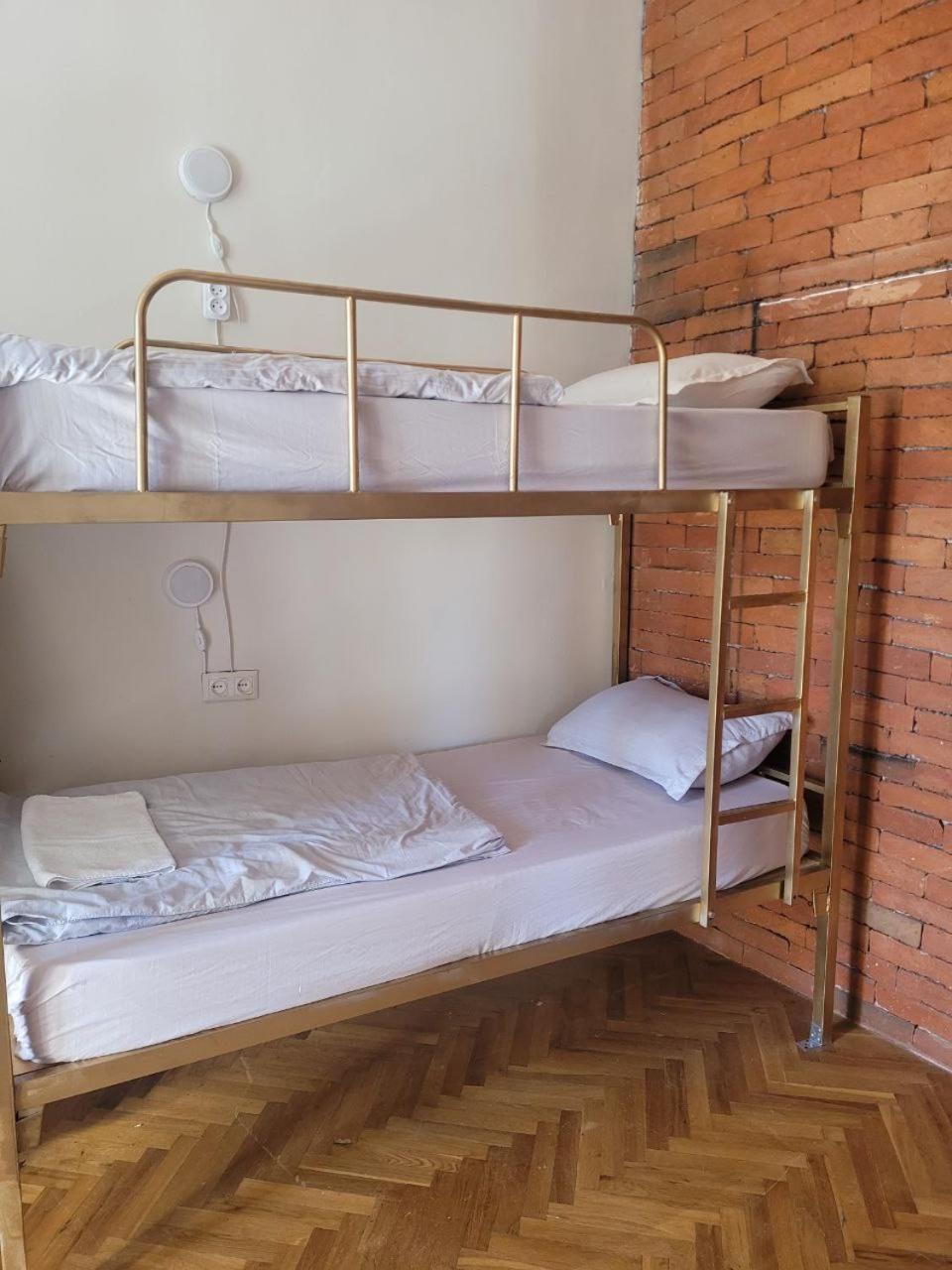 Friends Hostel Tbilisi Luaran gambar