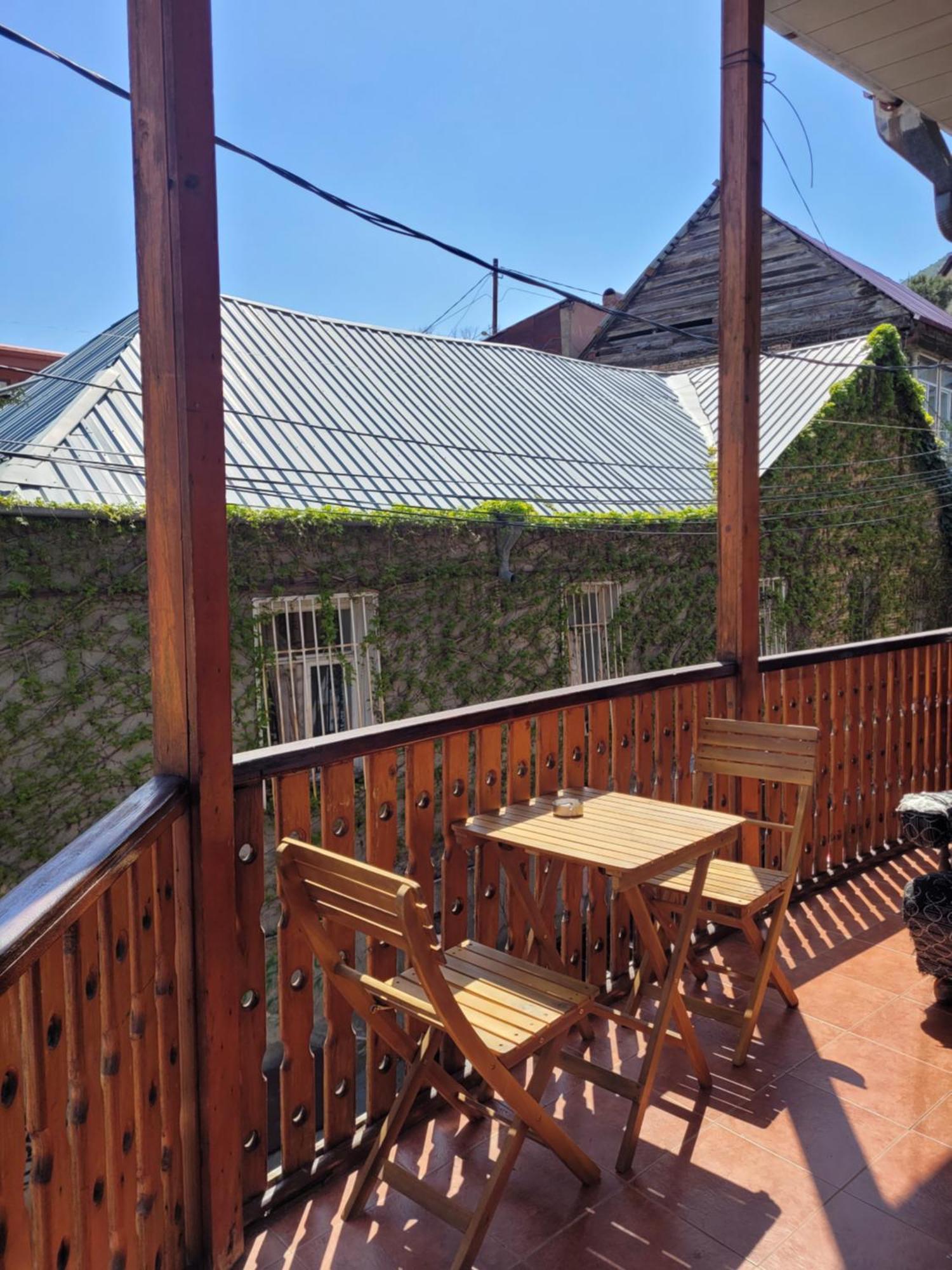 Friends Hostel Tbilisi Luaran gambar