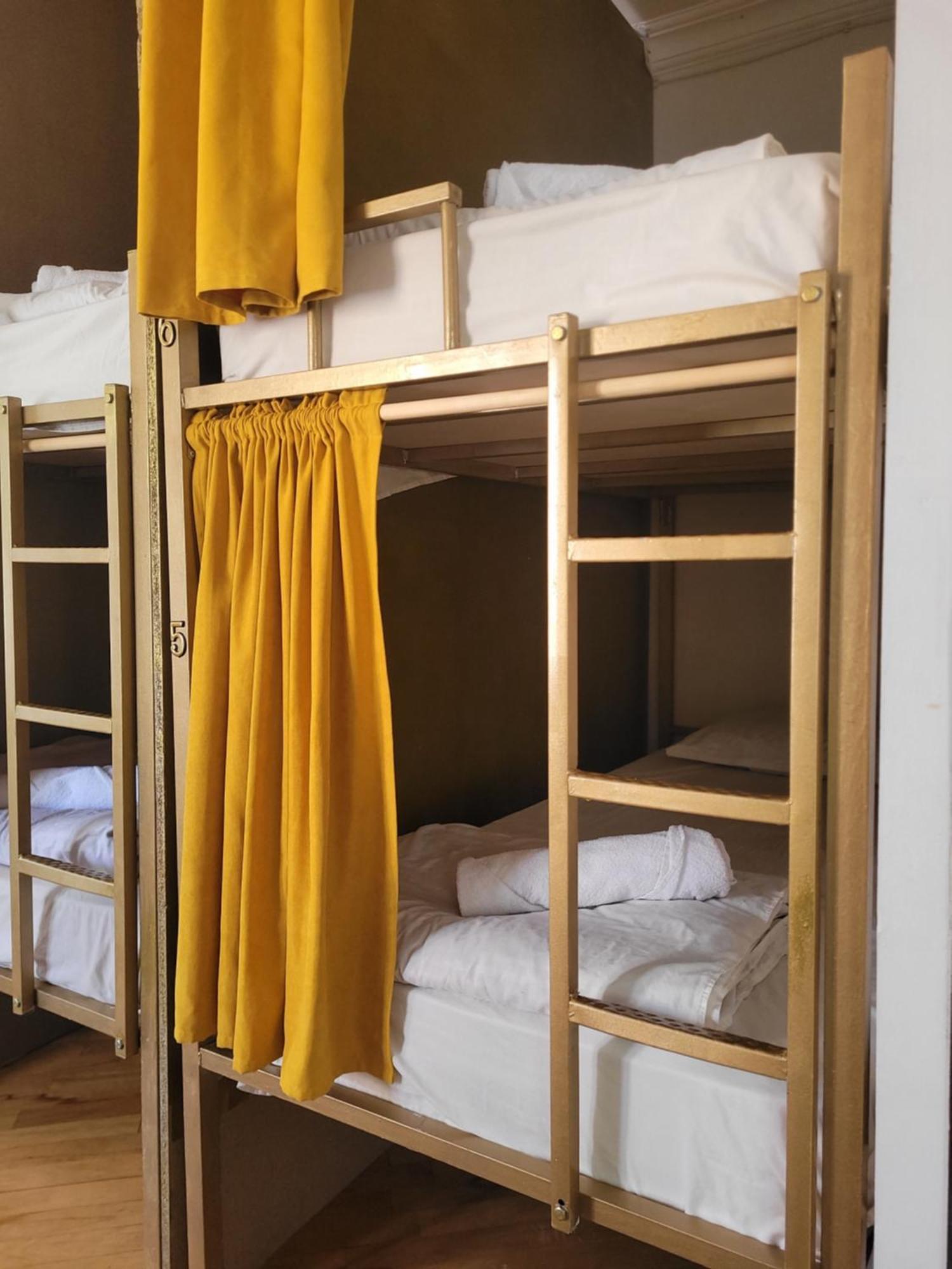 Friends Hostel Tbilisi Luaran gambar