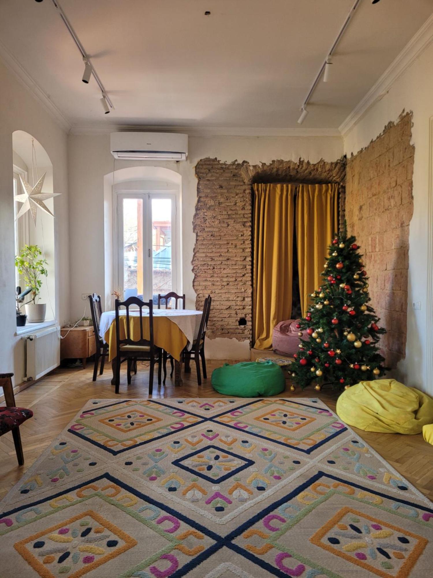 Friends Hostel Tbilisi Luaran gambar