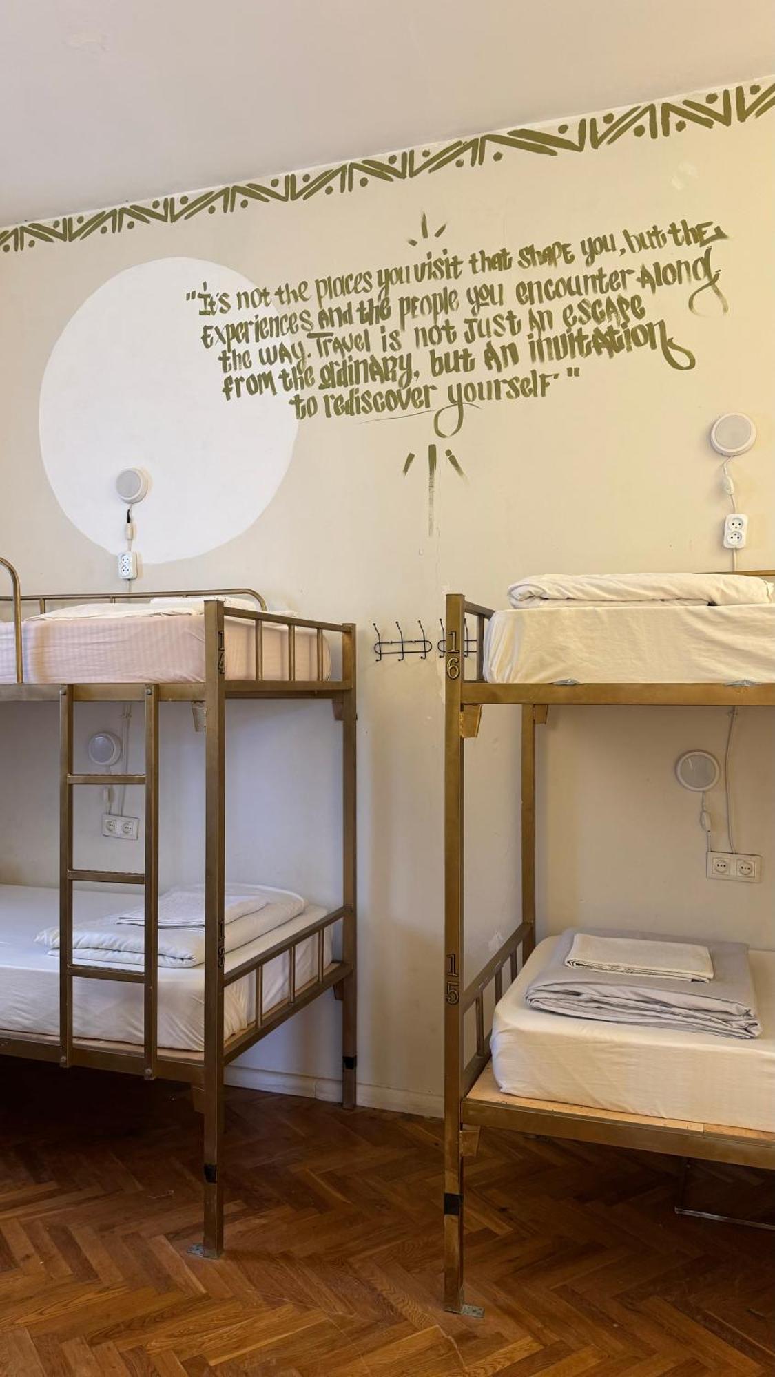 Friends Hostel Tbilisi Luaran gambar